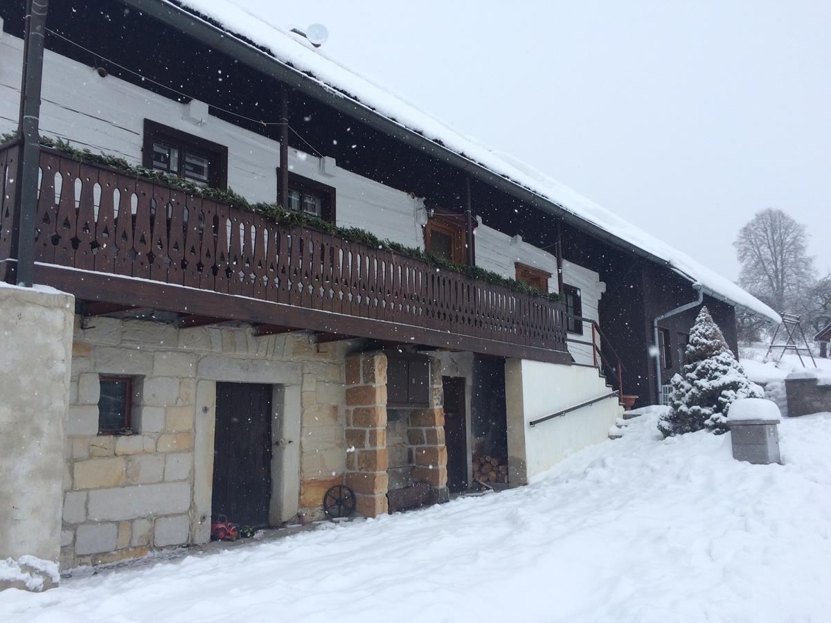 Roubenka Doubravice Villa Hrubá Skála Dış mekan fotoğraf