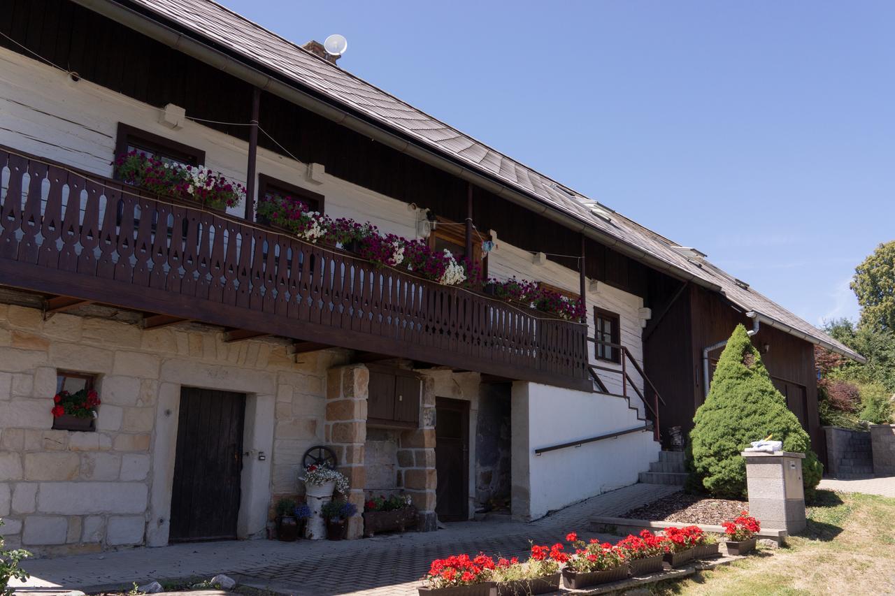 Roubenka Doubravice Villa Hrubá Skála Dış mekan fotoğraf